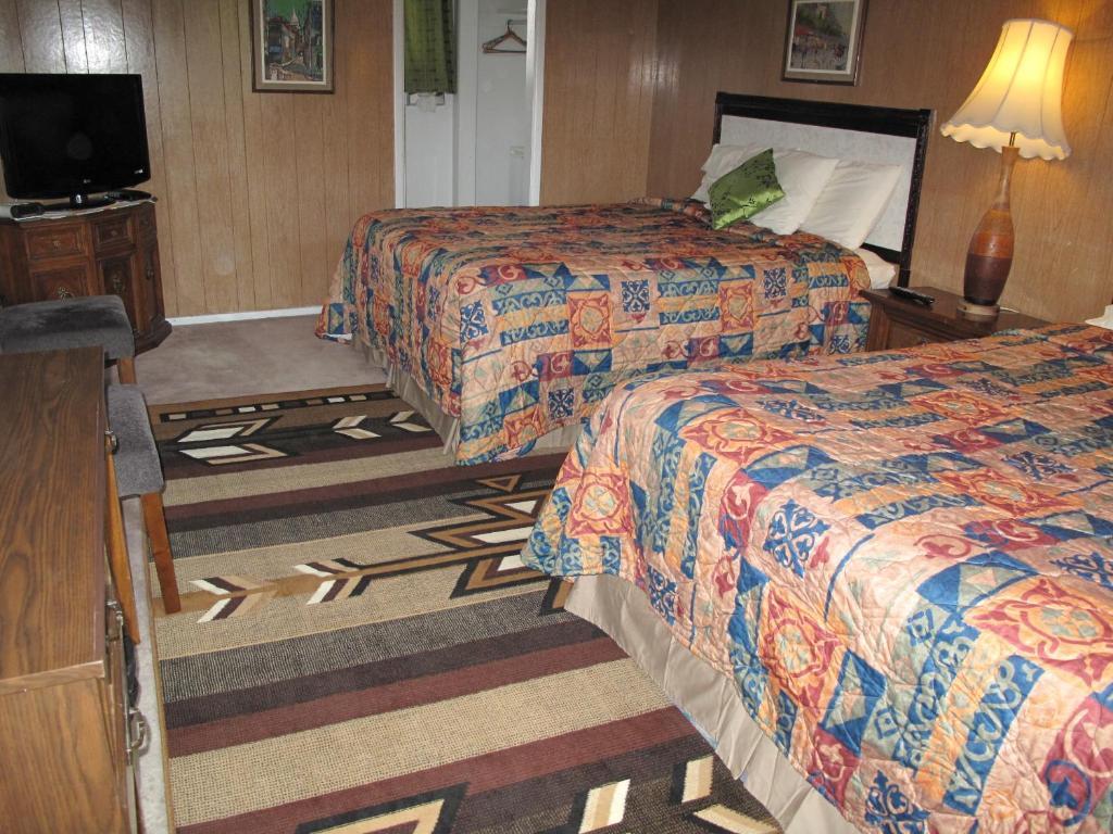 Blue Mountain Motel Pincher Creek Habitación foto